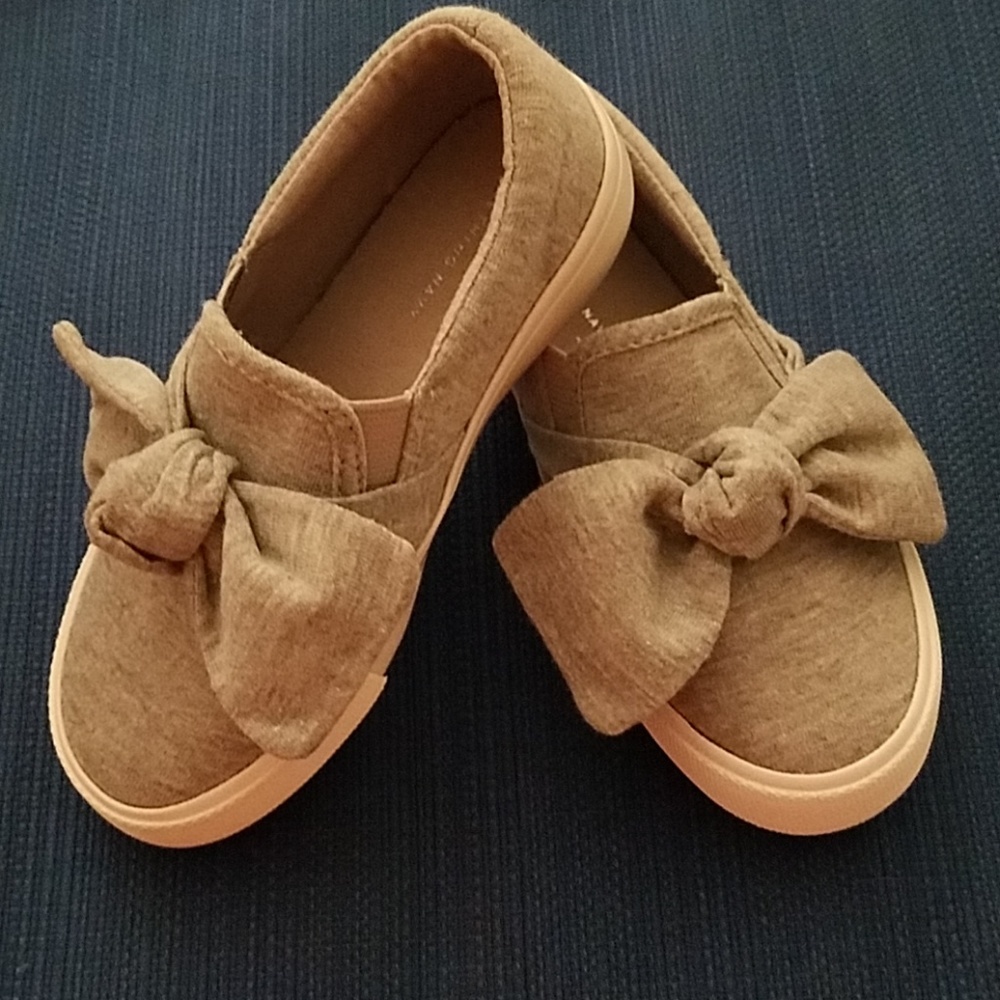 Something Navy Children's Slip on's sz 11 NWT